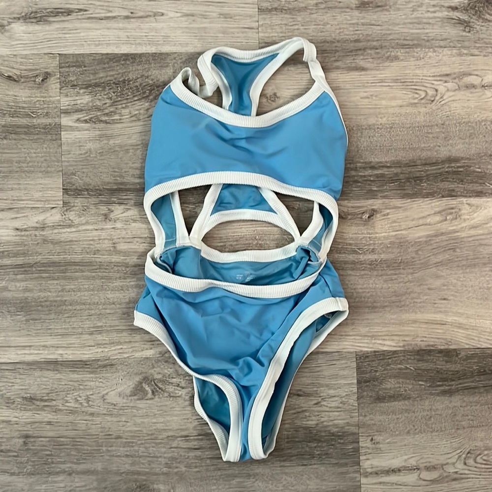 Aerie swim